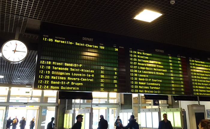 Tableau d'affichage des départs en gare