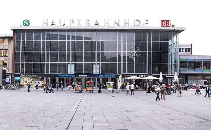 Köln Hbf (Cologne) train station